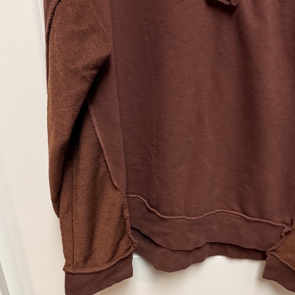 Amazon Essentials Women's Maroon Button-Up Sweatshirt - Picture 4 of 12